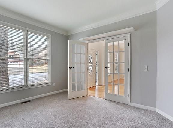 4th image of 600 Oak Landing Dr