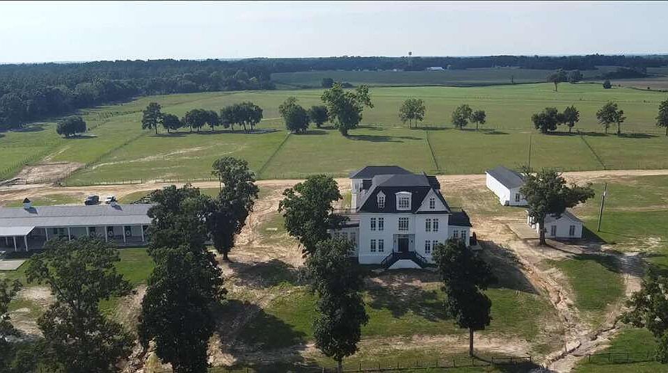 1st image of 5114 Batavia Way