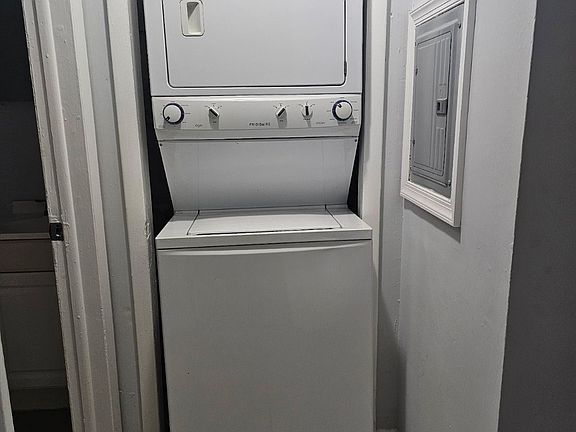 5th image of 217 N 41st St APT A