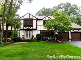 49 Truman Dr, Marlboro, NJ 07746