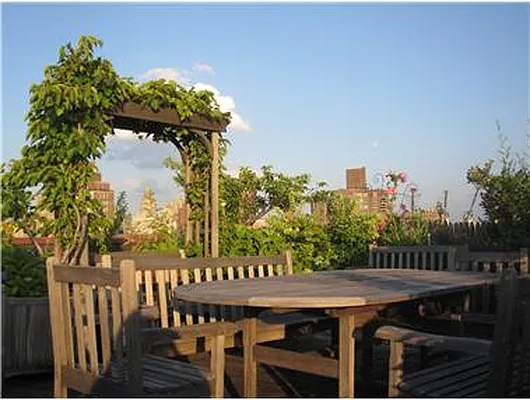 Sold by Douglas Elliman | media 16