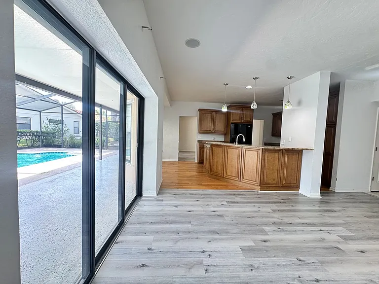 6077 Marella Dr — Photo 2