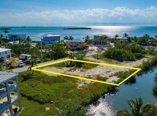 1136 Thatch Ln, Cudjoe Key, FL 33042