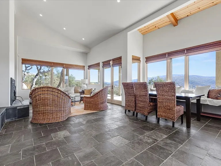 38 Asoleado Dr — Photo 17