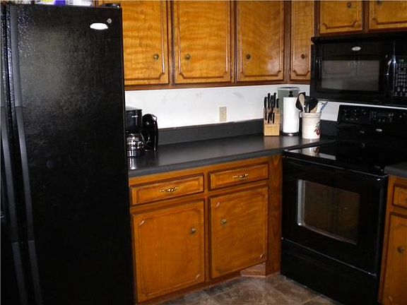 4th image of 730 Windwood Dr