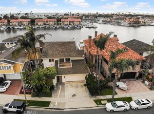 17051 Bolero Ln, Huntington Beach, CA 92649