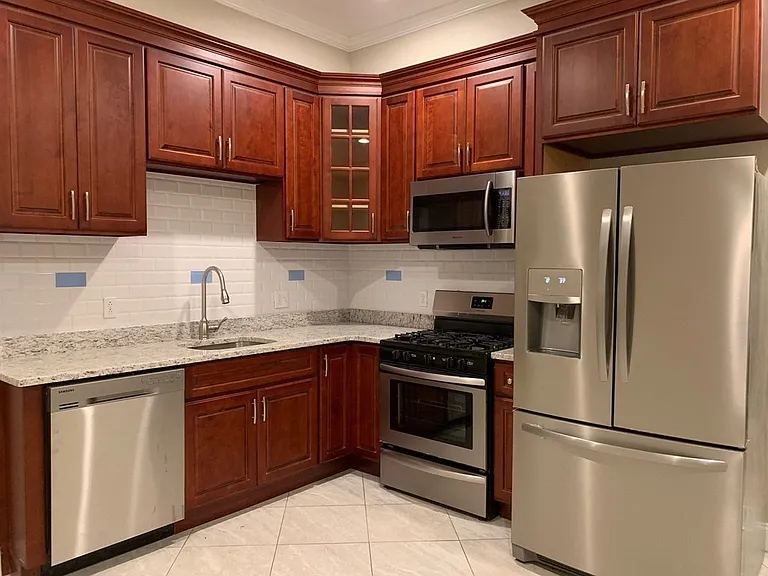 1 Boardman Pl #1 — Photo 6