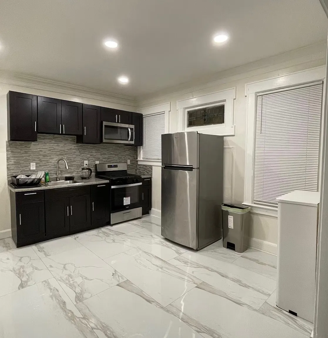 151 Mapes Ave — Photo 2