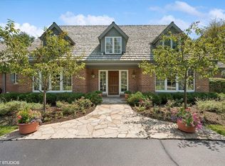 11 Bristol St, Northfield, IL 60093