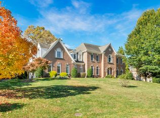 1108 Marlene Ln, Great Falls, VA 22066