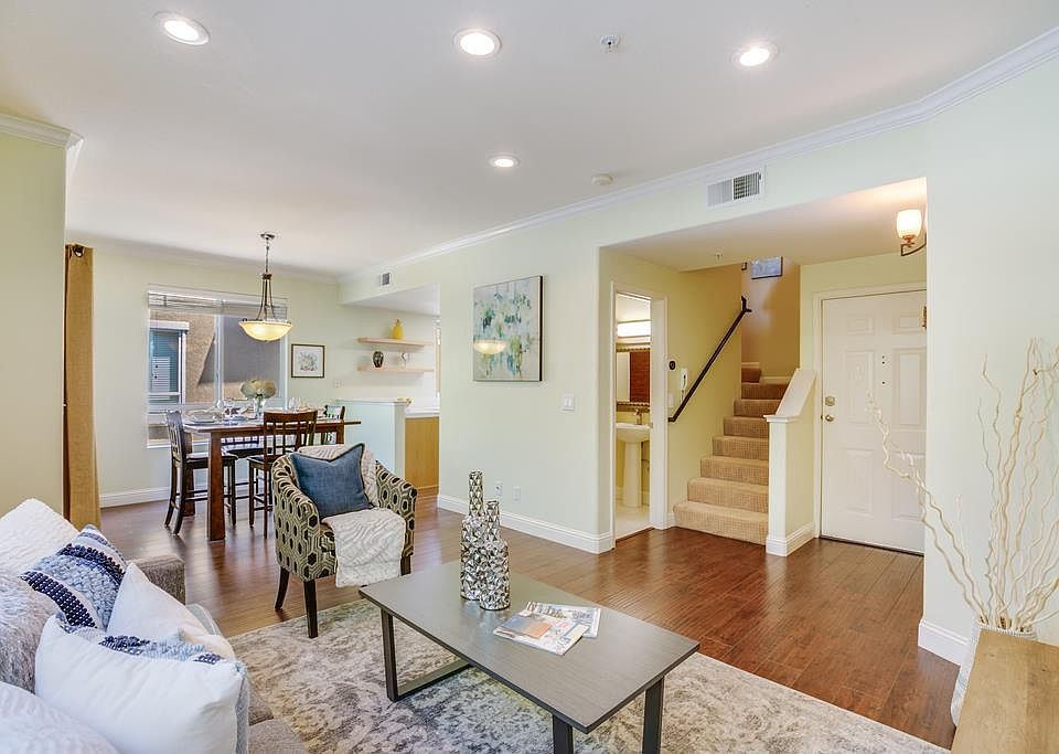 1st image of 526 Marble Arch Ave