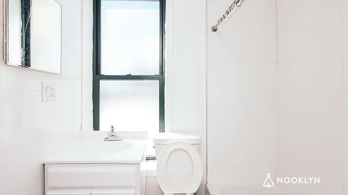 Rented by Nooklyn NYC LLC | media 21