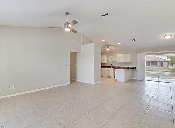 2nd image of 1810 NE 1st Pl