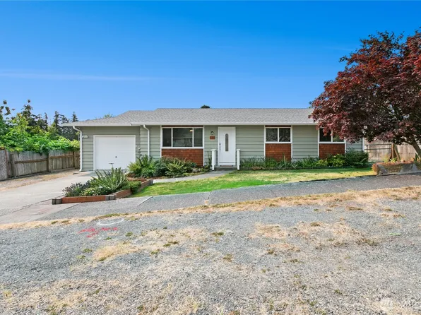 131 NW Clipper Drive, Oak Harbor, WA 98277