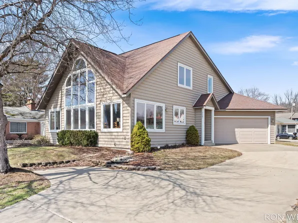 2087 Richardson Ave, Holland, MI 49424