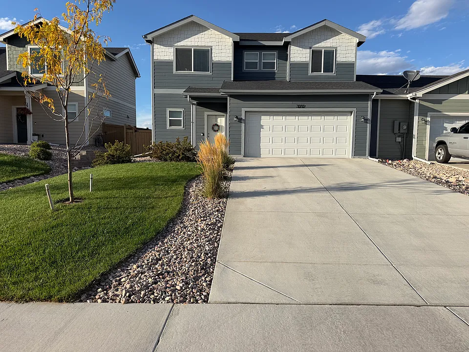 3232 Buffalo Grass Ln