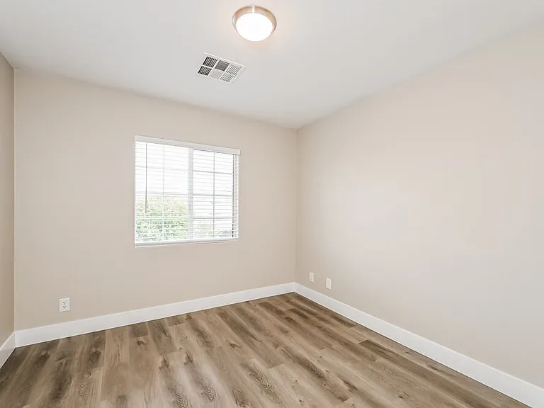 9047 Wine Cellar Ave — Photo 12