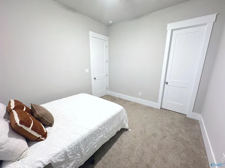 401 Peach Orchard Ln — Photo 15