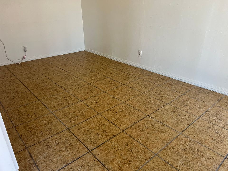 2nd image of 66445 2nd St #1-018