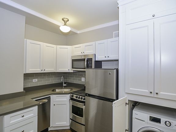 2nd image of 817 W Lakeside Pl APT 205