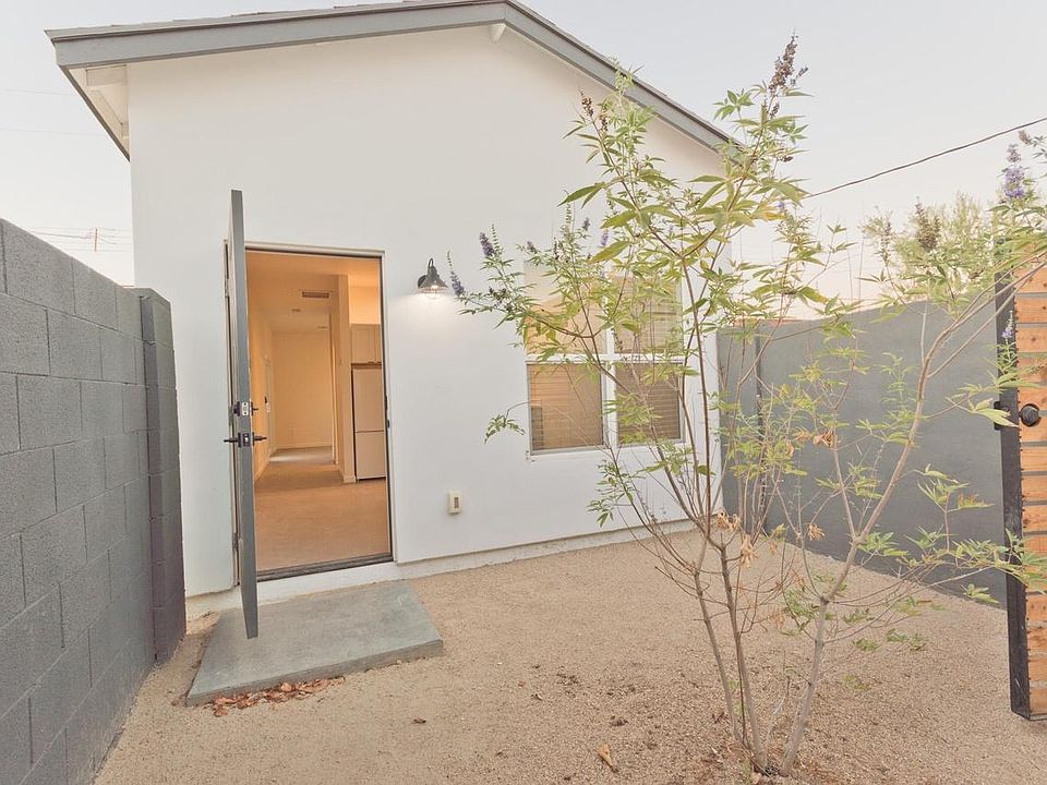 Front entrance at side of property