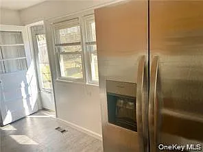 5 Louis Ave — Photo 13
