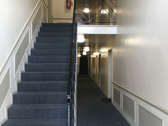 2nd image of 444 S Manhattan Place # Second Floor