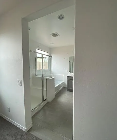 3637 S 57th Ln — Photo 8