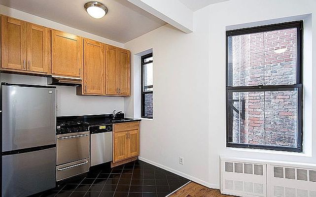 1st image of 122 E 88th St #6D