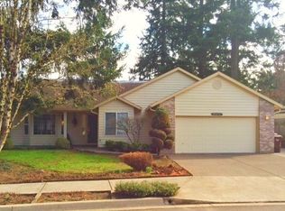 20036 Quinalt Dr, Oregon City, OR 97045