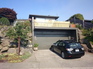 3261 10th Ave W, Seattle, WA 98119