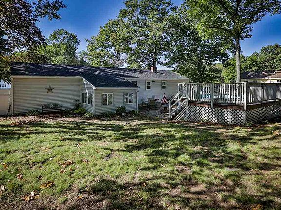 3rd image of 22 Cranwell Dr