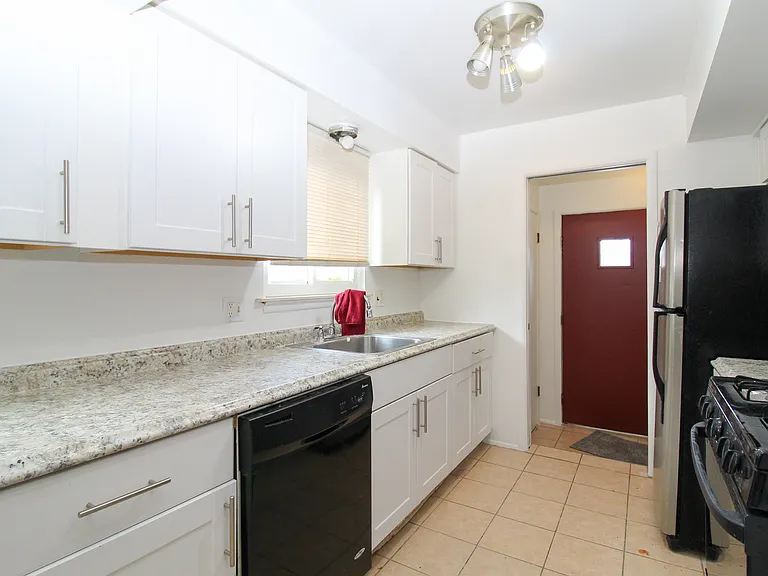 25815 Midway St — Photo 12