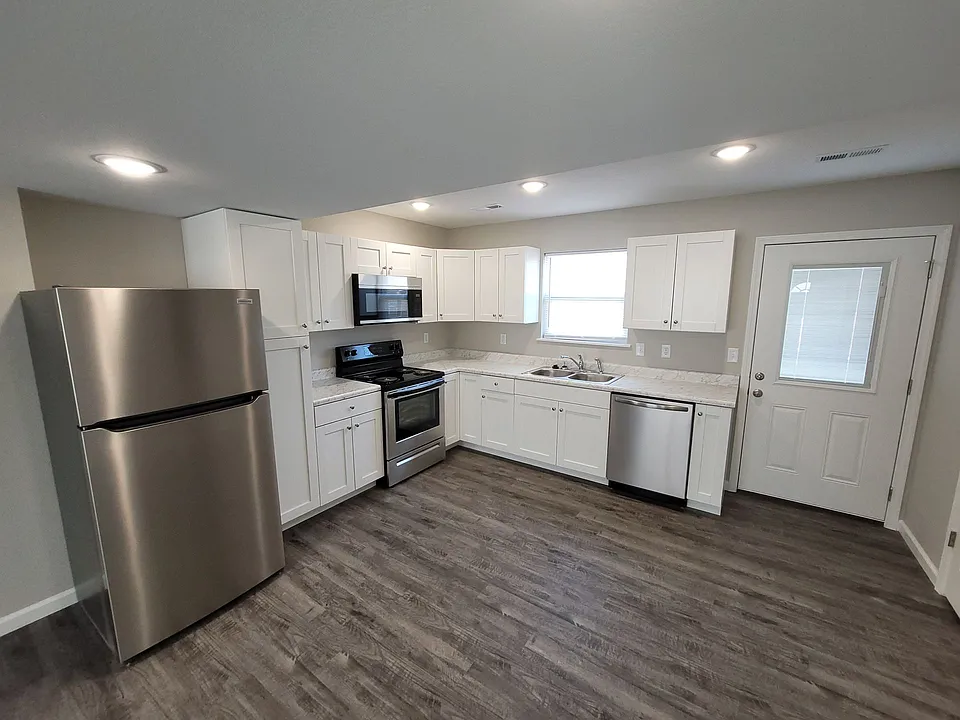 Creekside Apartments