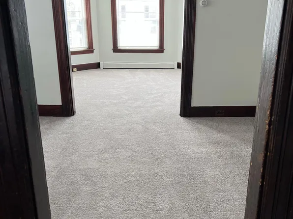 253 Conant St #1, Manchester, NH 03102