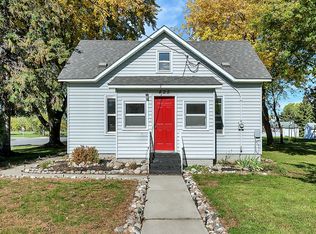 425 2nd St NW, Melrose, MN 56352