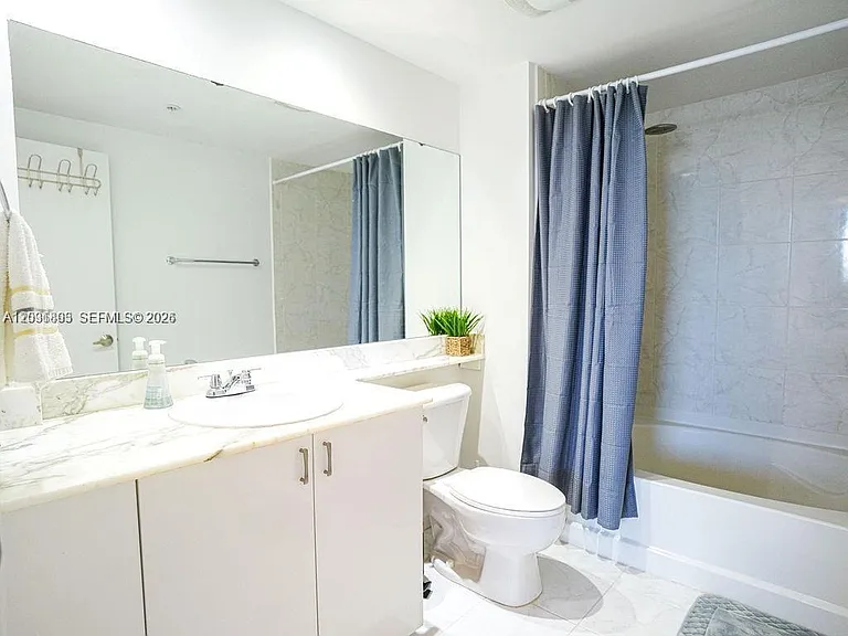 18800 NE 29th Ave #405 — Photo 16