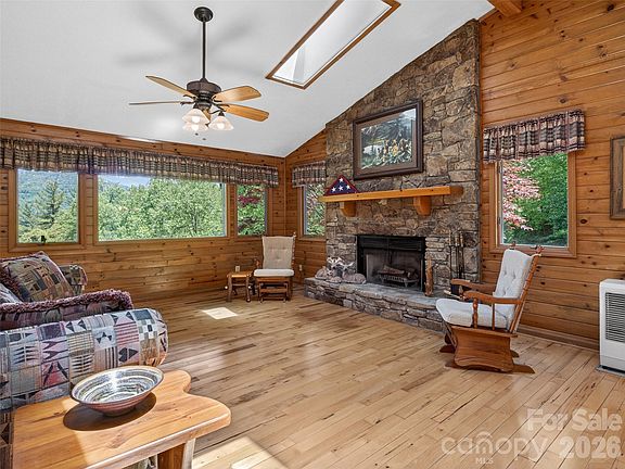 5th image of 255 Westover Ln