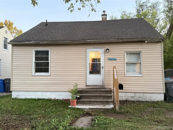 28645 Glenwood St, Inkster, MI 48141