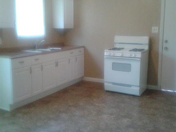 4th image of 203 Ross Ave
