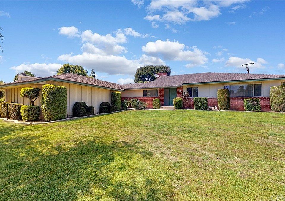 1st image of 311 W Hermosa Dr