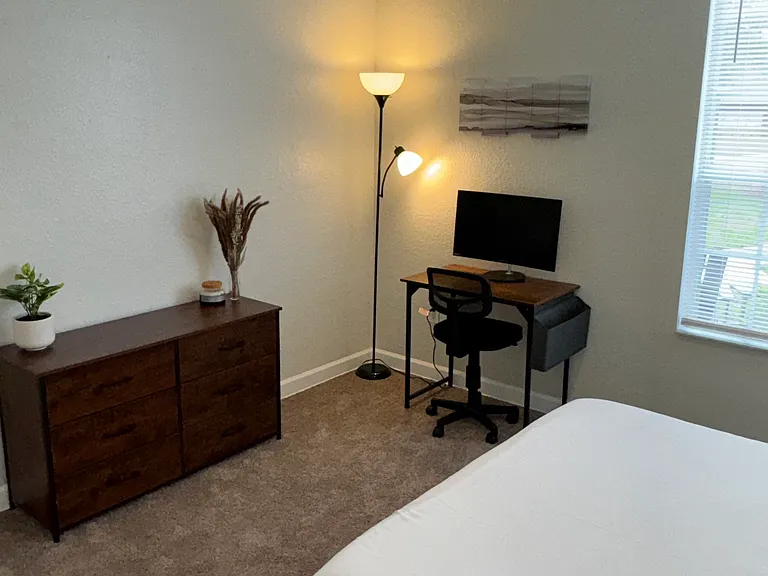 9024 Lake Chase Island Way #9024 — Photo 31