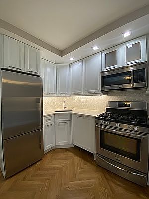 1st image of 305 E 86th St #6FE