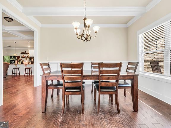5th image of 231 Homestead Cir