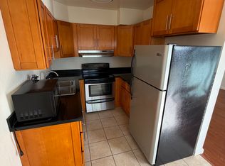 273 Macarthur Blvd #305, Oakland, CA 94610