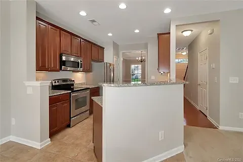 448 Battery Cir — Photo 8