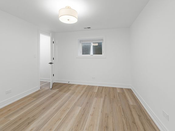 5th image of 2148 N Mozart St #Gn