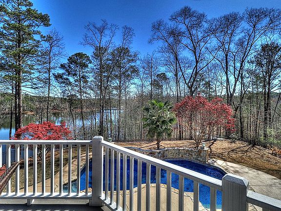 3rd image of 603 Four Winds Point