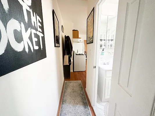 Rented by Ulas Real Estates Inc | media 7