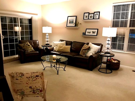 3rd image of 1457 Reserve Ln